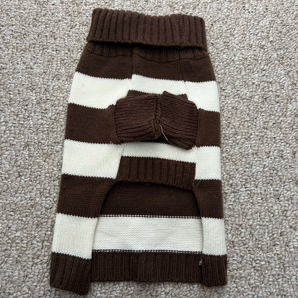 Cat/Dog turtle neck Sweater